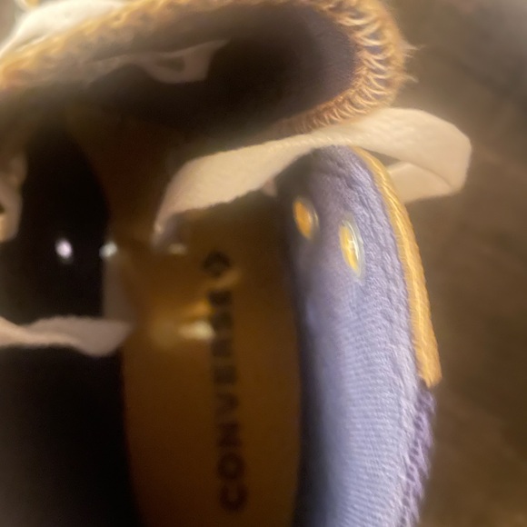 Brand converse sneakers!! - Picture 5 of 6